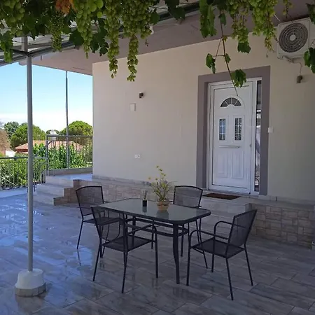 Just Constructed! * Gastuni